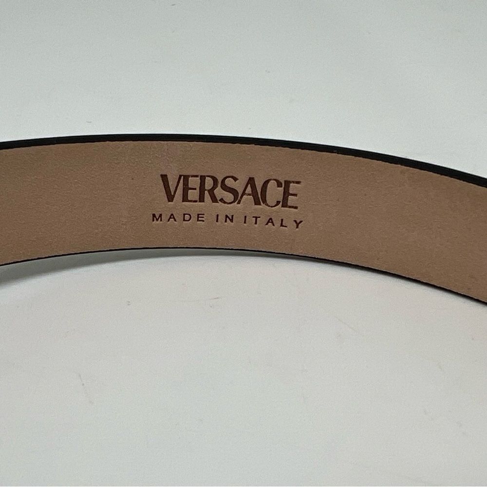 $575 Versace Medusa Belt Leather Gold Buckle Belt Women 65 cm /26 Inches Size S - Picture 6 of 7